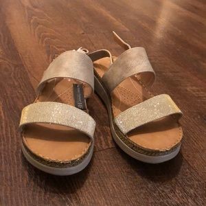 Henry Ferrera Sandals Size 8.5 never worn